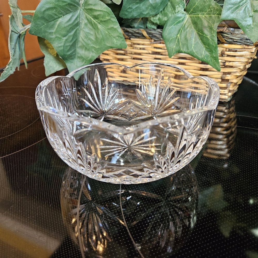 Rogaska Richmond Scalloped 6" Crystal Bowl